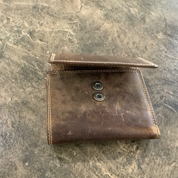 Vintage Adrian Klis Men’s distressed leather wallet - Picture 13 of 13